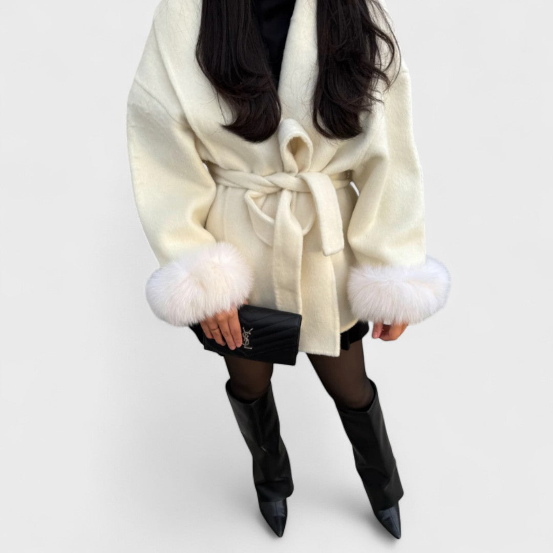 Woolcat – Sophisticated coat adorned with eco-fur accents